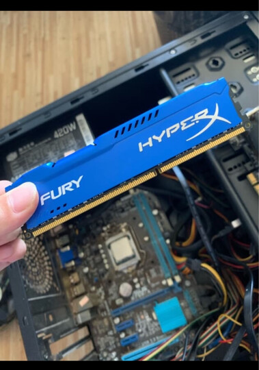 金士顿fury系列:"内存条挺好的,换上之后效果很好." - 京东
