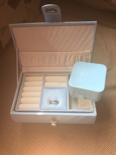 佐卡伊:"晨晨服务很好,非常感谢" - 京东