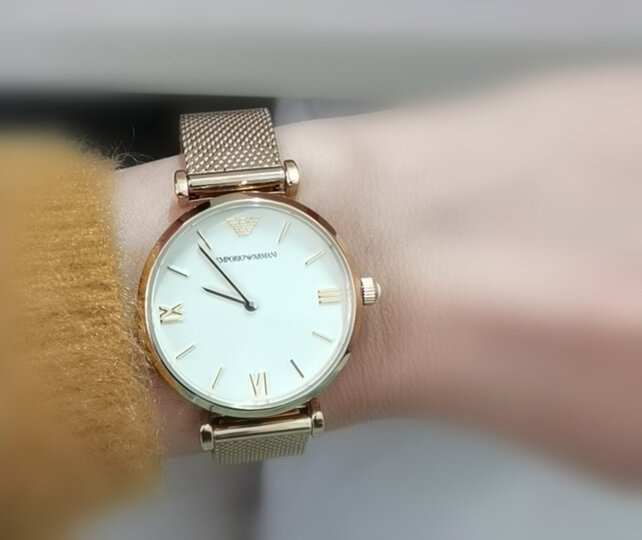 安普里奥·阿玛尼ar1957:"很漂亮,外形外观:很漂亮,适用人群:各种人群