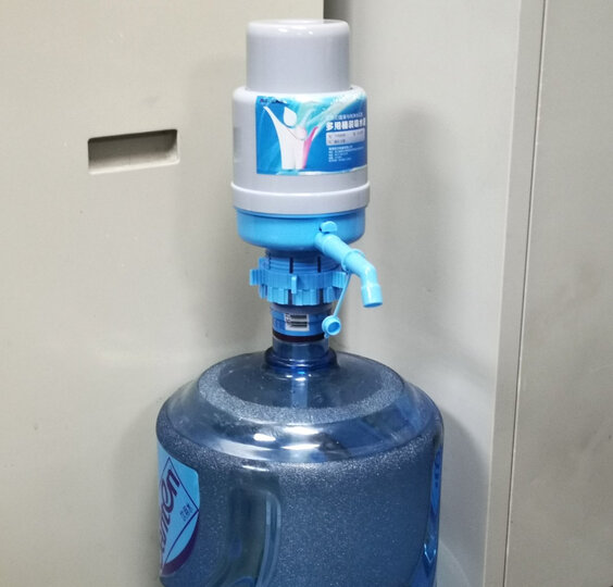 拜杰cx-09:"拜杰(baijie)按压式抽水器 家用桶装吸水器 手动简易桶装