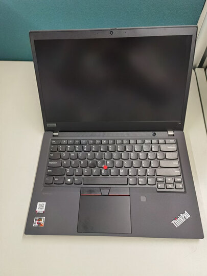 thinkpadthinkpad t14:"对比了x13和t14,最终选择了t14,主要考虑屏幕