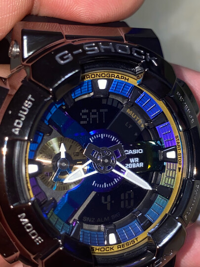 卡西欧gm-110b-1a:"很酷,很炫,送货超快,非常喜欢,非常棒的." - 京东