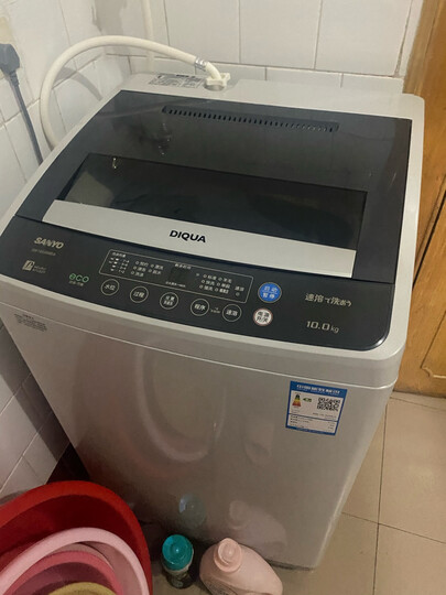 三洋(sanyo)db100358es:"家里买第二台三洋洗衣机了,特别好用,洗出来
