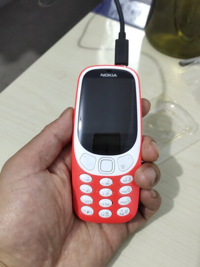 诺基亚3310:"包装完好,机器外形不错,由于是新机,待机时长还不知道,得