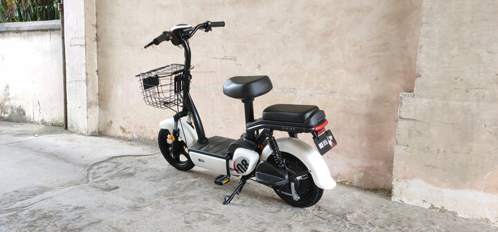 爱玛小蜜豆:"真的超级喜欢,非常支持,质量非常好,与卖家描述的完全