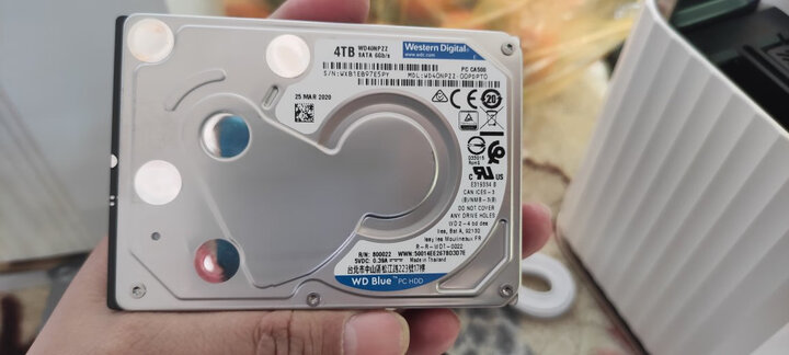 联想l-ssc201-41:"没有想象的那么大,很漂亮小巧.