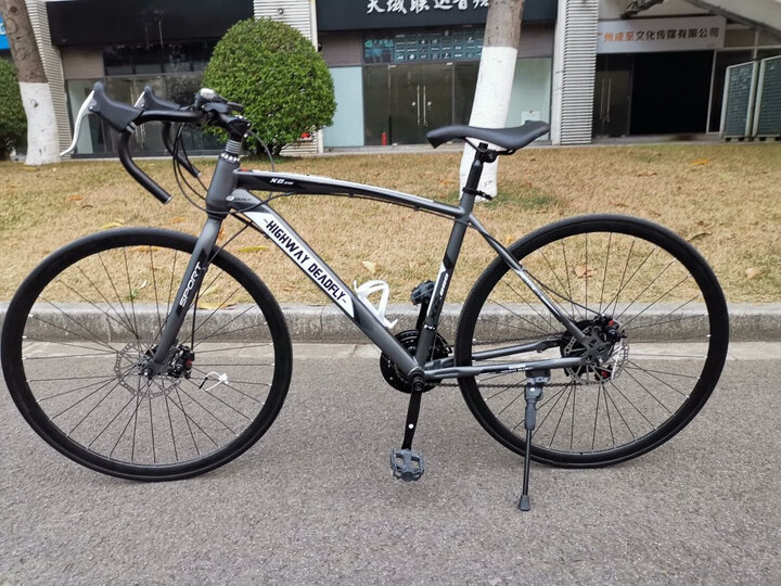 icolour:"外观:帅气性能:优秀变速器:骑行方便简单安装,是您拉风的