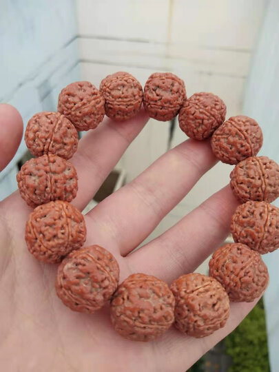 妍韵珠宝尼泊尔爆肉龙鳞纹小金刚菩提:"品相端正,自己稍微清理了一遍