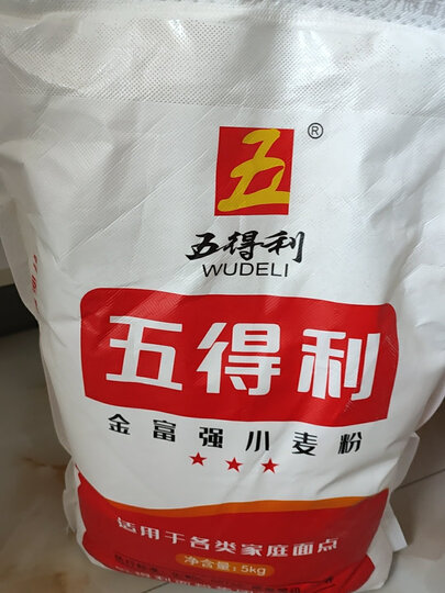 五得利面粉 金富强 高筋小麦粉 5kg:"年前买了一袋五得利面粉,感觉