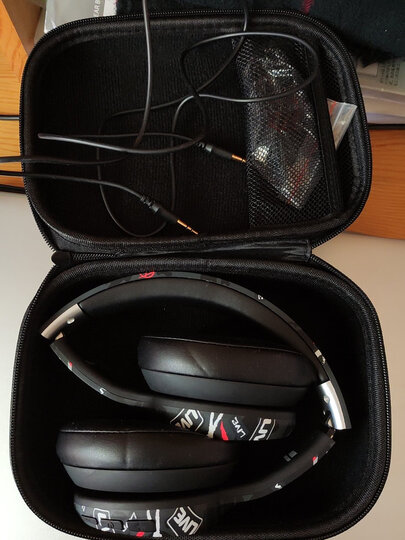 森麦(senmai)jb3:"给儿子买来练鼓用的,他自己挑的很满意,降噪也挺nb