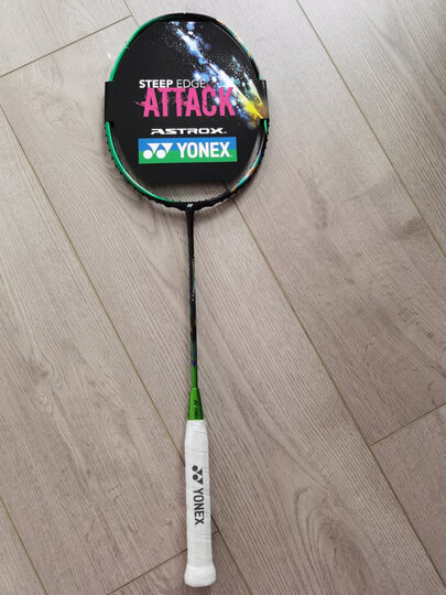 yonexax99lcwt:"去yy实体店拉的线,是正品.颜色漂亮,孩子喜欢.