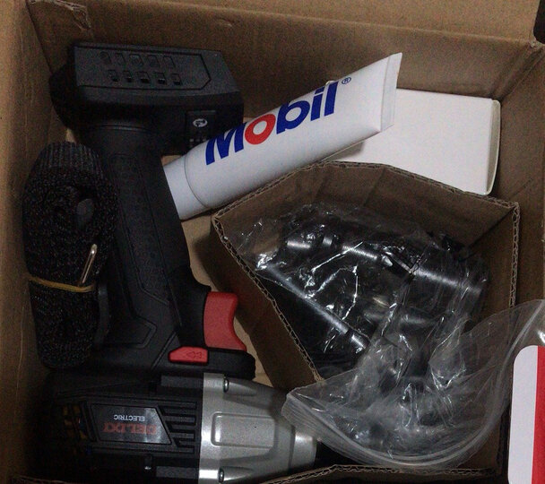 德力西电气dew d12 电动扳手两电一充 6-16mm:"家里的模具用的冲击