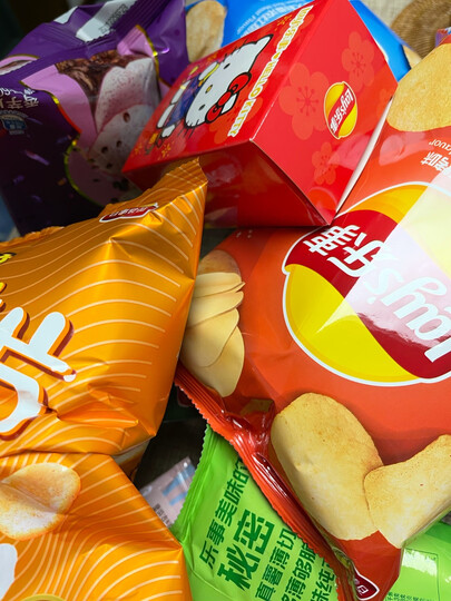 乐事乐事零食礼包:"一大包的,盒子也漂亮可以收纳薯片.