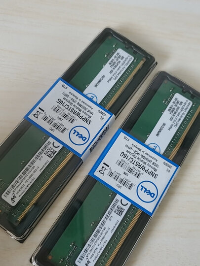 戴尔16g内存条:"买之前一顿咨询,买完之后店家还打电话询问服务器型号