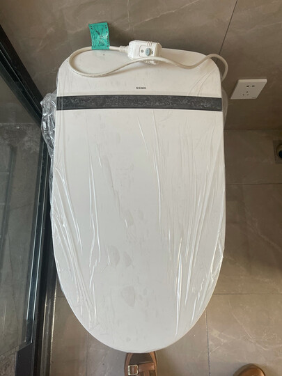 浪鲸(ssww):"马桶不错.和实体店一摸一样.便宜太多了.真划算" - 京东