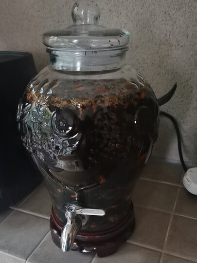 "物流很快第二天就收到了,质量不错玻璃挺厚马上洗干净把药酒泡起来