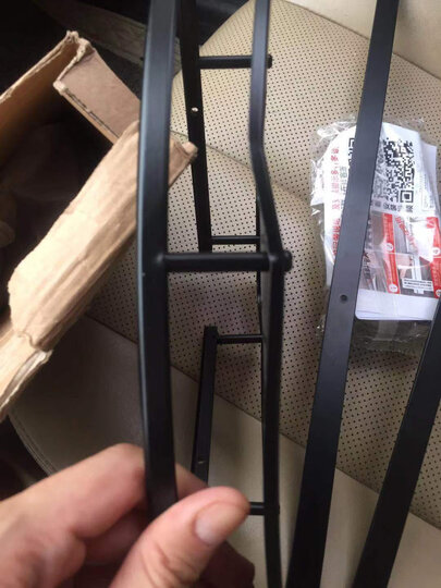 里面的东西都弯曲了