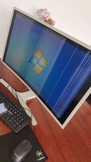 三星(samsung)s32e360f:"服务态度好,售后及时,电子产品出问题是难免