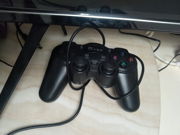 连接电视即可玩,16g预装1500款,32g 预装3500款,游戏支持ps1,cps,gb