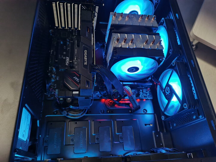 追风者(phanteks) 416ptg玻璃rgb信仰版 黑红 atx台式电脑机箱(rgb灯