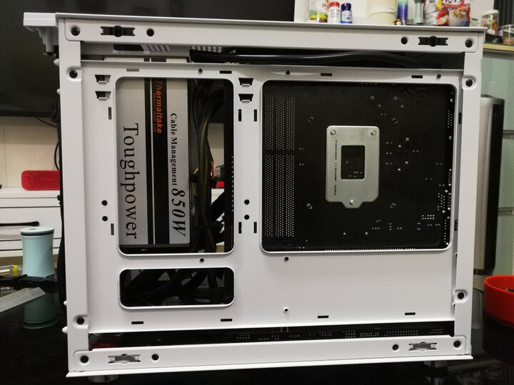 先马趣造im 白色:"宝贝已收到,简洁大方,质量也不错,就是主观认为