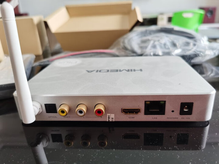 海美迪海美迪 q5 plus:"以前的h7二代不支持265和10bit太落后了,一直