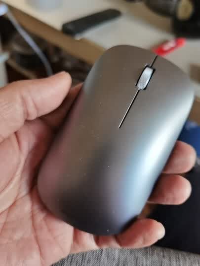 华为huawei 蓝牙鼠标:"握感很舒适,颜色很正,配合mate x pro深灰色很