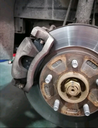 本次购物体验非常好,是给家里爱车买的刹车片,购买后第一时间就发货了