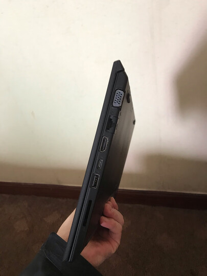 便于携带 整体配置足以满足商务办公需求 09年个人第一台电脑选择索尼