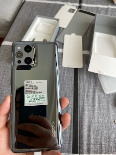 oppofind x3 pro:"关注这款手机很久了,一直用的是苹果系列,但是这款