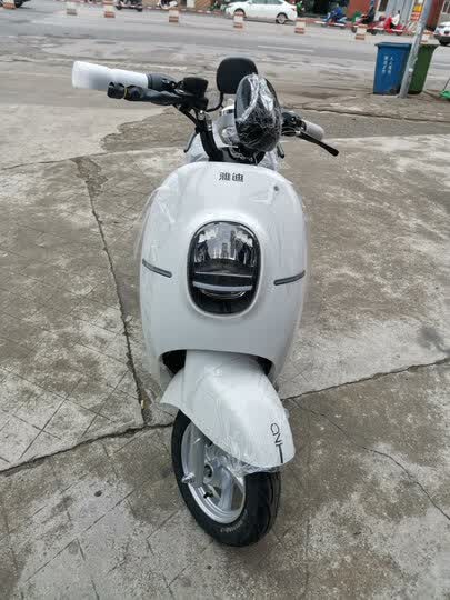 雅迪(yadea):"经过我一个月的筛选,最终在米迪和米彩之间选择了米迪.