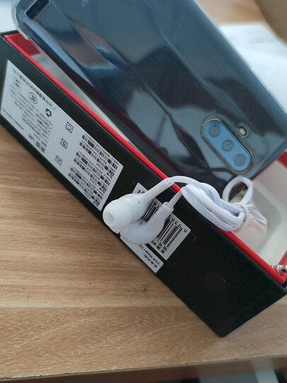 索爱s20a:"外形外观:外观美高大上,待机时间:待机时间长,手电筒特亮.