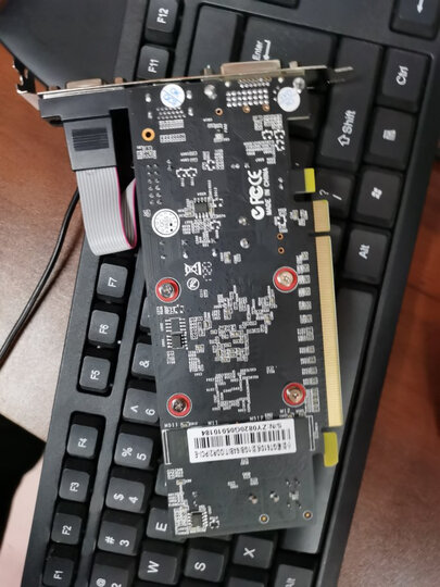 小影霸gt610:"神船旗下的小影霸 gt610 1g显卡,1g版本是专用驱动,查了