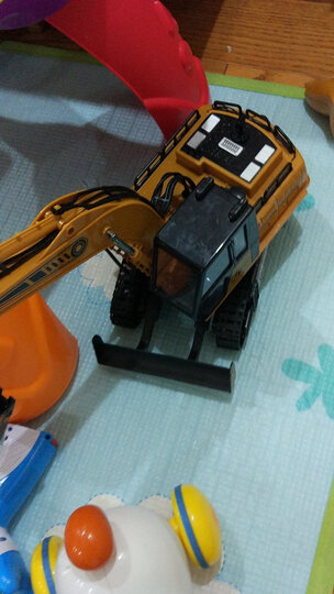 荣骏bb178挖掘机遥控车 超大挖土机推土机 升级13通道充电电动工程车