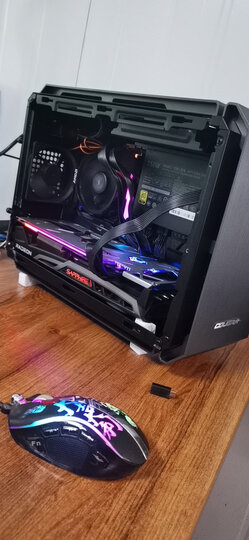 玩家国度rog strix b550-i gaming:"rog信仰 主板没的说 电脑还没完全