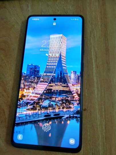 三星galaxy a51:"拍照效果:拍照效果不错,就是少了防抖动功能运行速度