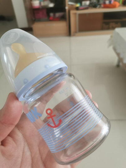 nuk宽口径玻璃奶瓶套装婴儿宝宝奶瓶礼盒配防胀气自然实感硅胶奶嘴