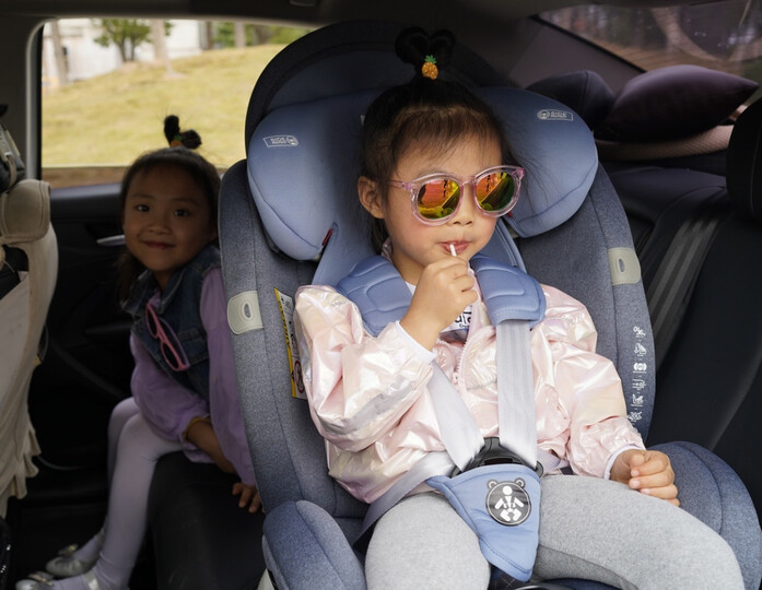 ulop优乐博儿童安全座椅汽车用0-12岁婴儿宝宝车载座椅360度旋转iso