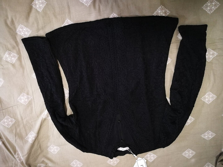 衣服很厚实内里的细