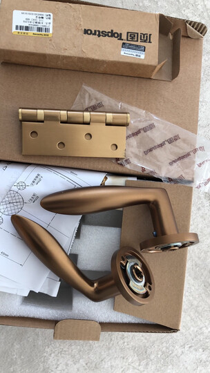 顶固(topstrong):"1.合页放手里分量很重,重量都让人感觉质量非常好.