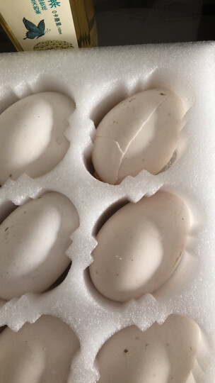 边大哥 散养鲜鹅蛋 12枚有坏的反馈后也没有反应,蛋本身脏兮兮的都.