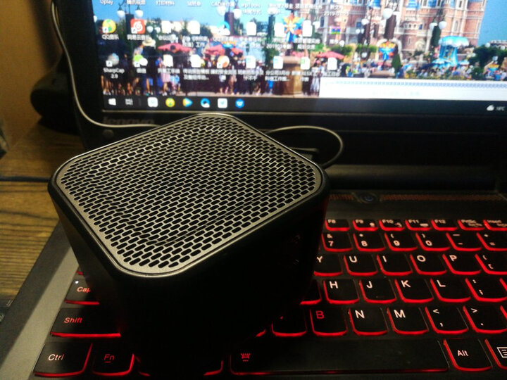 数码 影音娱乐  音箱/音响  skullcandybarricade mini  骷髅头(skull