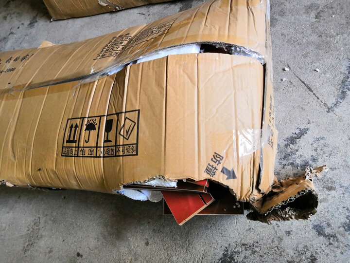 快递特别差,包装烂了,零件也都掉出来了,不知道有没有齐全.差评!