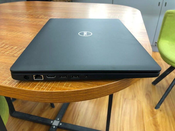 戴尔(dell)latitude 3420:"不错,一直看的这款商务机,磨砂手感,样子也