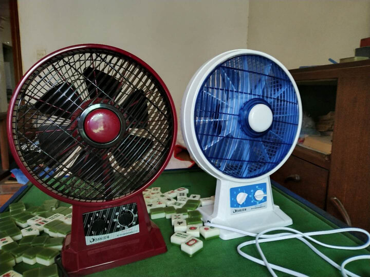 duoli多丽kyt1-25(c)电风扇台扇家用安静台式转页扇鸿运扇迷你小风扇