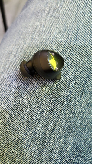 三星galaxy buds:"做工质感:小巧,是目前无线耳机中能和苹果体积差不