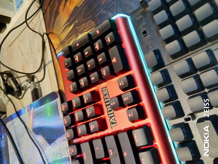 [晒单帖]真棒!一开始买的银轴然后坏了送回去保修换.