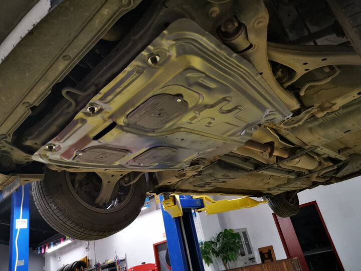 本田发动机护板 下护板底盘 本田思域雅阁飞度crv锋范凌派缤智xrv杰德