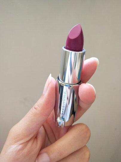 纪梵希(givenchy):"已经收货很久了,一直忘了评价,口红外观很好看