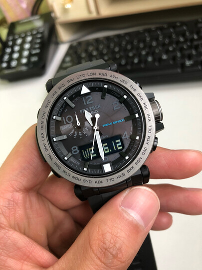 卡西欧(casio):"手表很nice,功能丰富,表盘也是我很喜欢的样式,表盘和